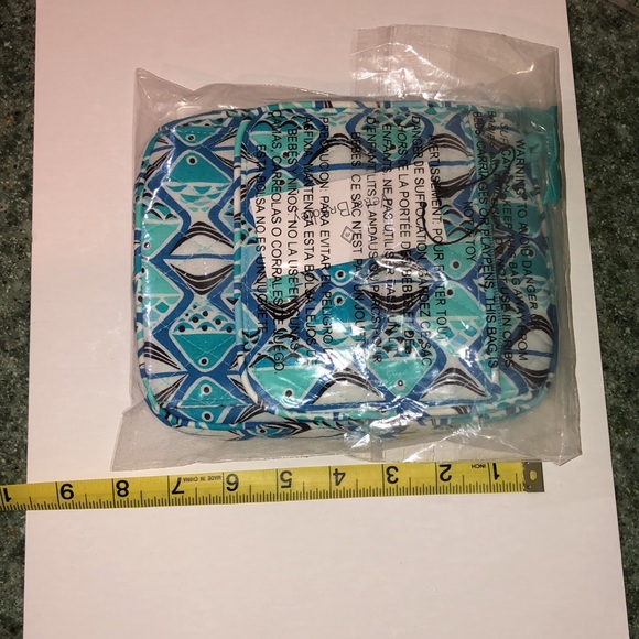 Vera Bradley Mini Hipster - Picture 7 of 8